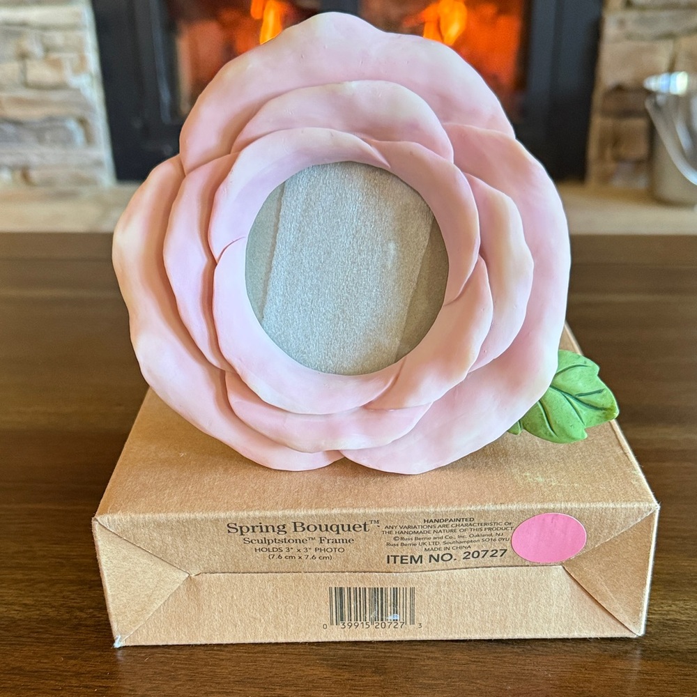 NIB Russ Pink Flower Blossom Picture Frame